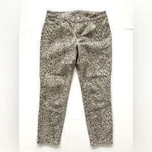 WHBM Mid Rise Skinny Crop Animal Print Stretchy Comfort Jeans Women’s Size 12‎